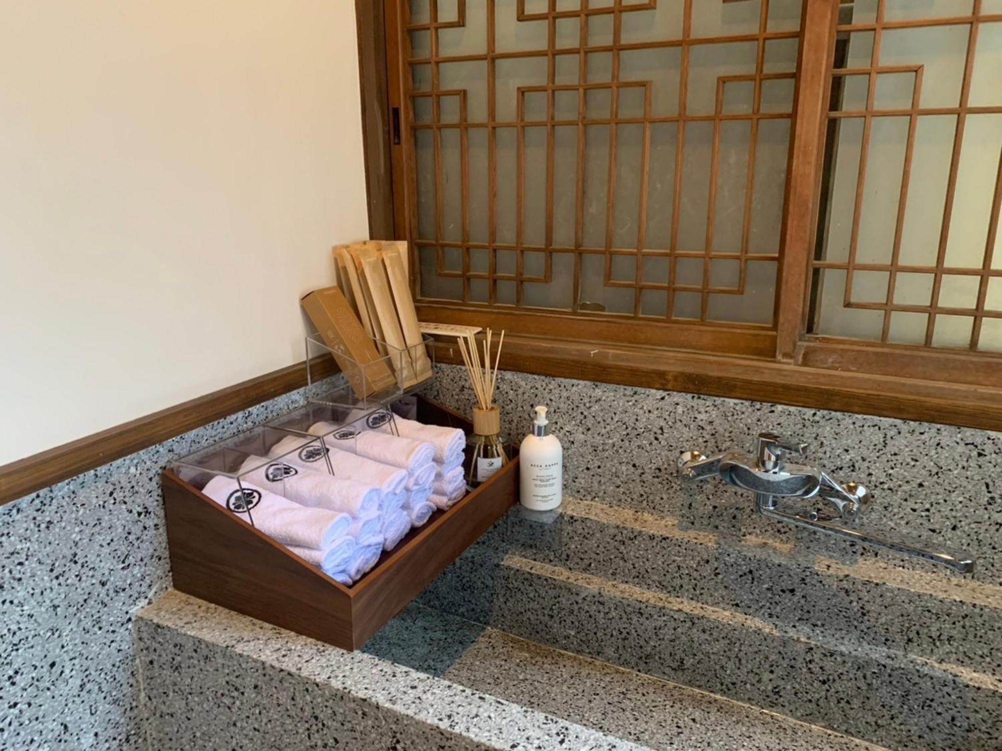 Shiseki Ryokan Kagetsu Taishoukan - Vacation Stay 48535V Takeo Dış mekan fotoğraf